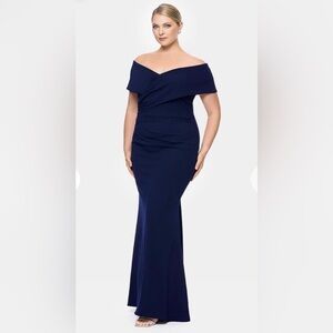 Betsy & Adam NWT Off-Shoulder Maxi Crepe Ruched Evening Gown Prom Dress Size 16